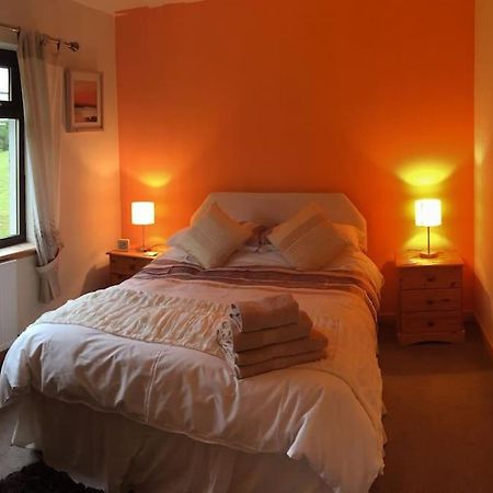 Snowberry Cottage No 2 ออนิค ภายนอก รูปภาพ