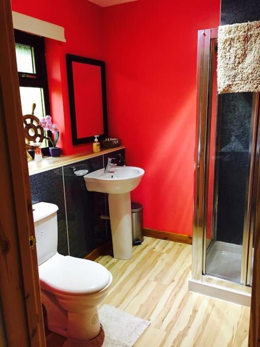 Snowberry Cottage No 2 ออนิค ภายนอก รูปภาพ